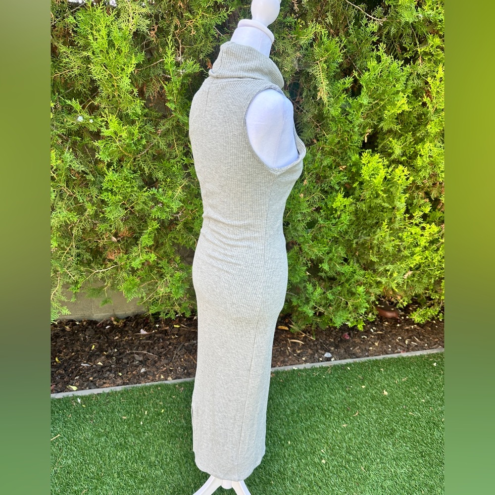 Gray Sleeveless Cowl Neck Sheath Summer Dress - Picture 4 of 7